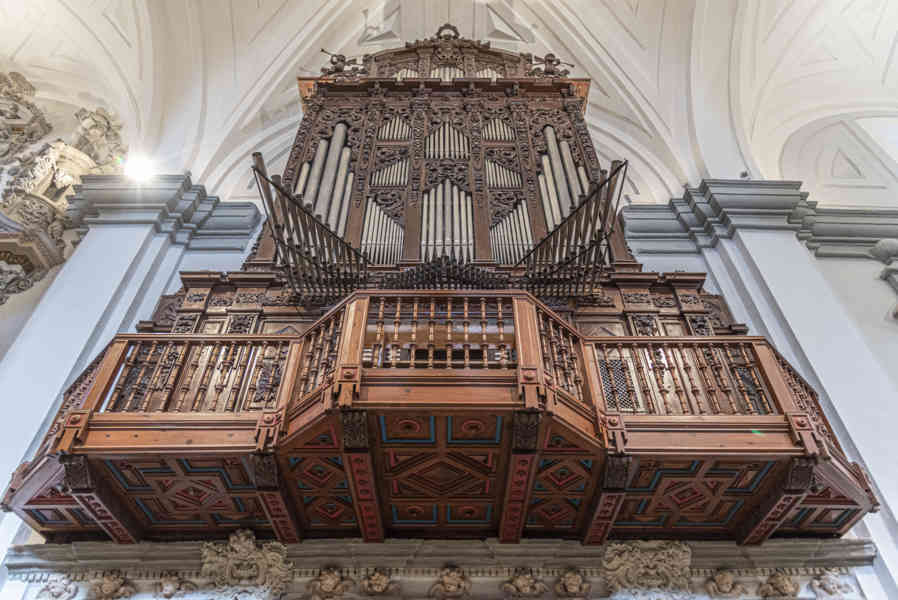 Zaragoza - Calatayud 17 - colegiata de Santa María.jpg